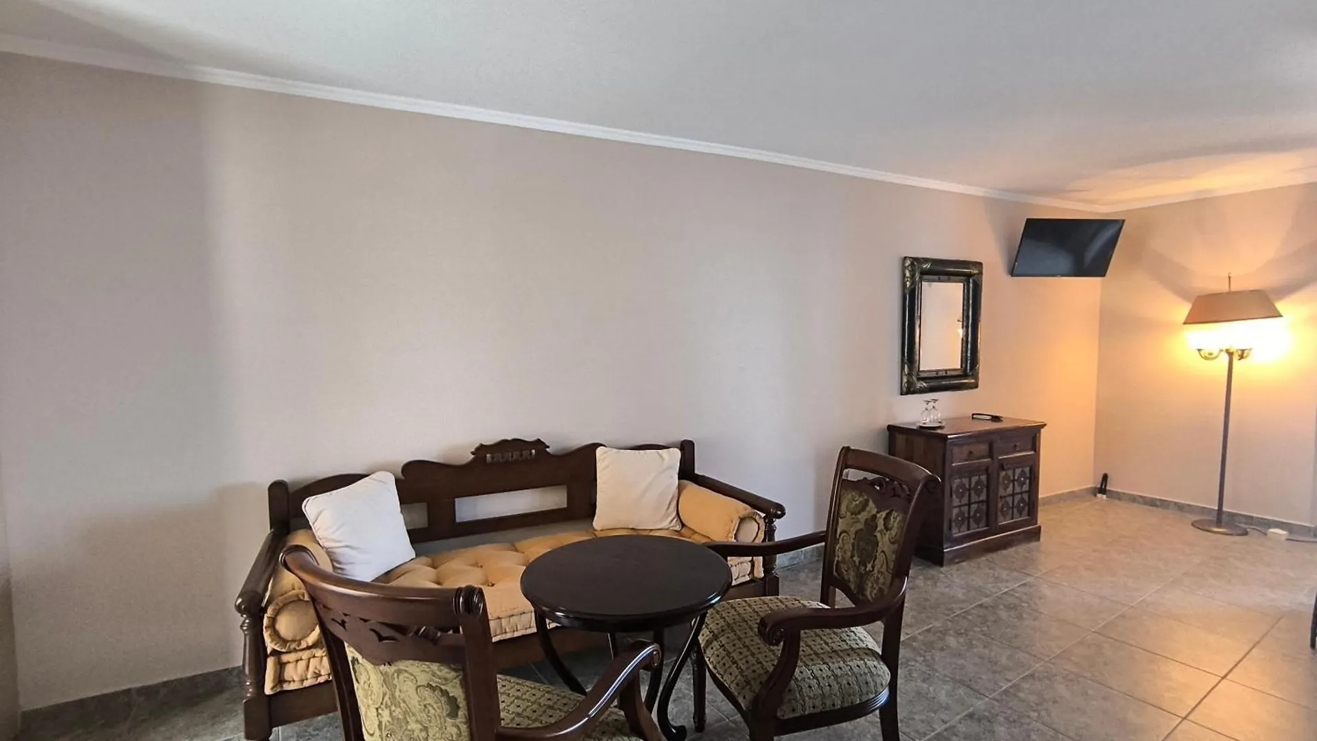 Hotel Anastazia Poros   Poros (Kefalonia)